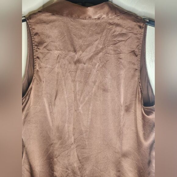 International Concepts 12 Chocolate  SILKBlend Slvless VneckButtonsUp WomenShirt - Picture 7 of 7